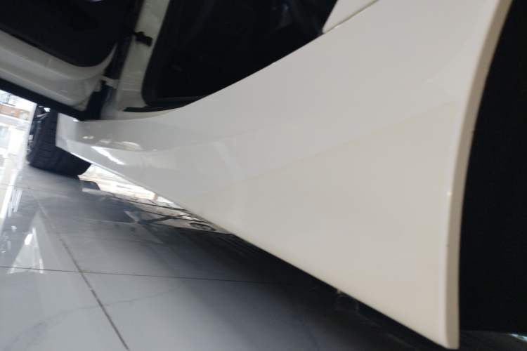 Used BMW Z4 2023 sDrive 25i M Sport Night Edition package Left Side Sill