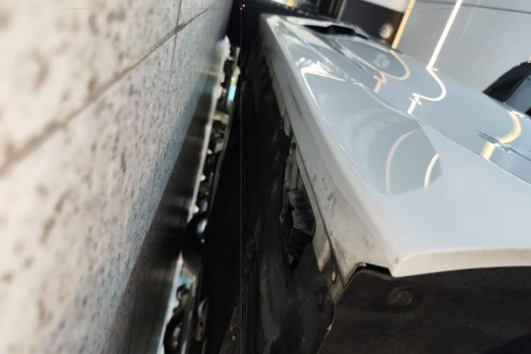Used BMW Z4 2023 sDrive 25i M Sport Package Left Side Sill