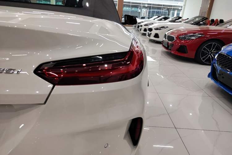 Used BMW Z4 2023 sDrive 25i M Sport Night Edition package Right Rear Taillight