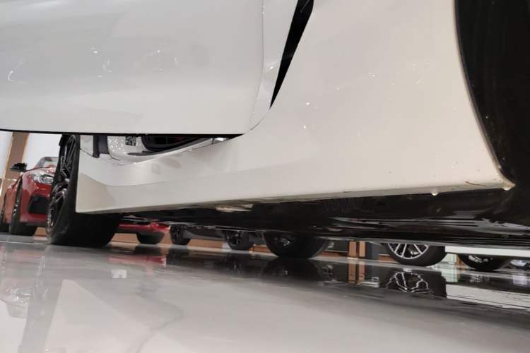 Used BMW Z4 2023 sDrive 25i M Sport Night Edition package Right Side Sill