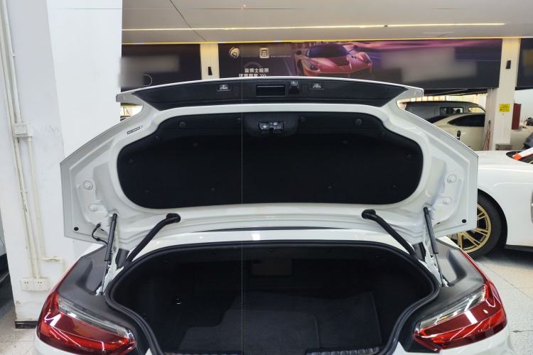 Used BMW Z4 2023 sDrive 25i M Sport Package Trunk