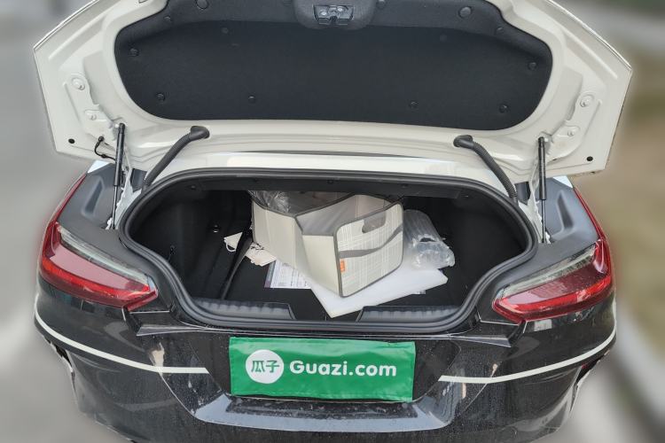 Used BMW Z4 2023 sDrive 25i M Sport Package Trunk