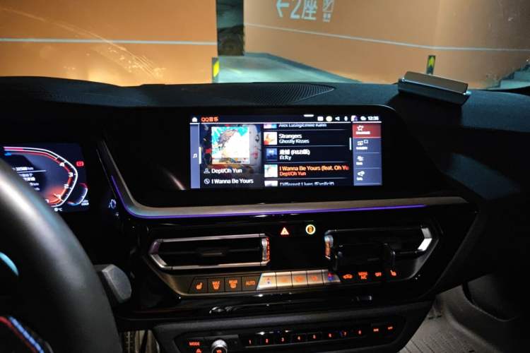 Used BMW Z4  Audio And AC Panel