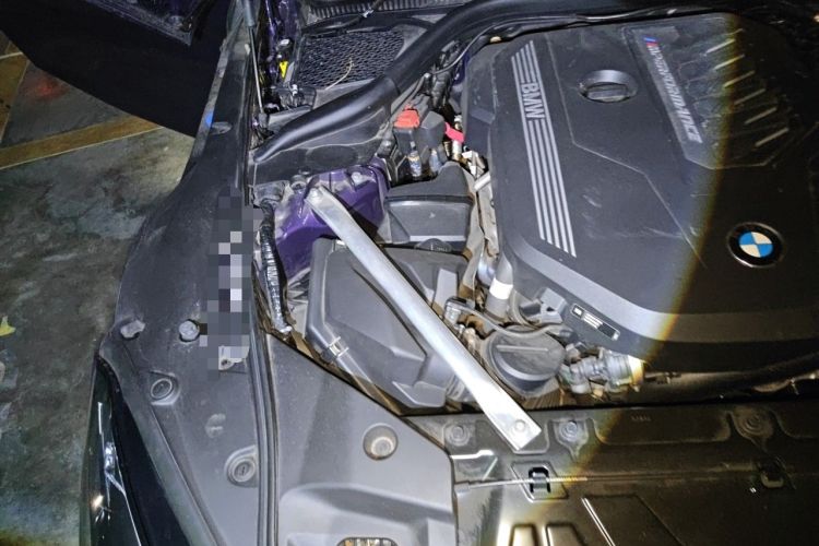 Used BMW Z4  Engine Bay Right