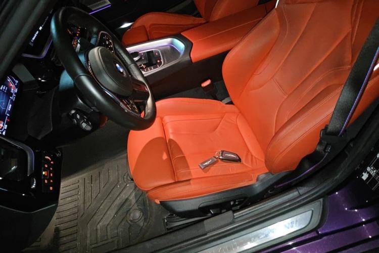 Used BMW Z4  Left Front Seat