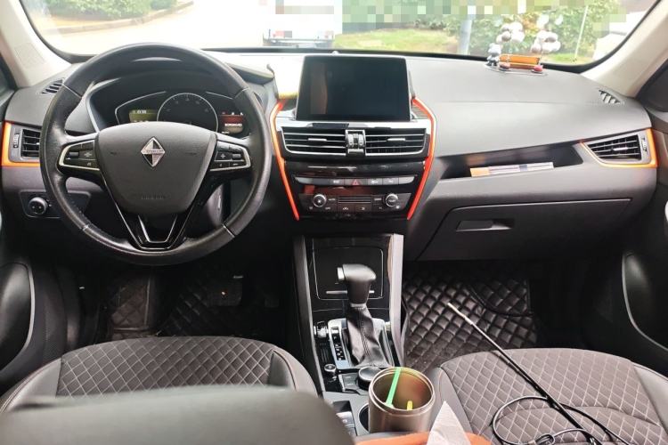 Used BORGWARD BX3 2020 20TGDI Two-Wheel Drive Automatic Fashion Version Center Console