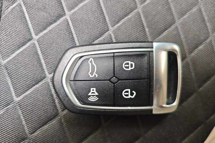 Used BORGWARD BX3 2020 20TGDI Two-Wheel Drive Automatic Fashion Version Vehicle Key