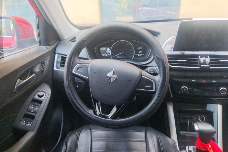 Used BORGWARD BX3 2020 20TGDI Two-Wheel Drive Automatic Comfort Version Steering Wheel
