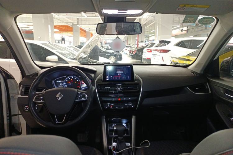 Used BORGWARD BX3 2020 20TGDI Two-Wheel Drive Automatic Fashion Version Center Console
