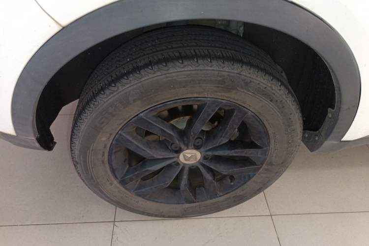 Used BORGWARD BX3 2020 20TGDI Two-Wheel Drive Automatic Fashion Version Right Rear Wheel Hub
