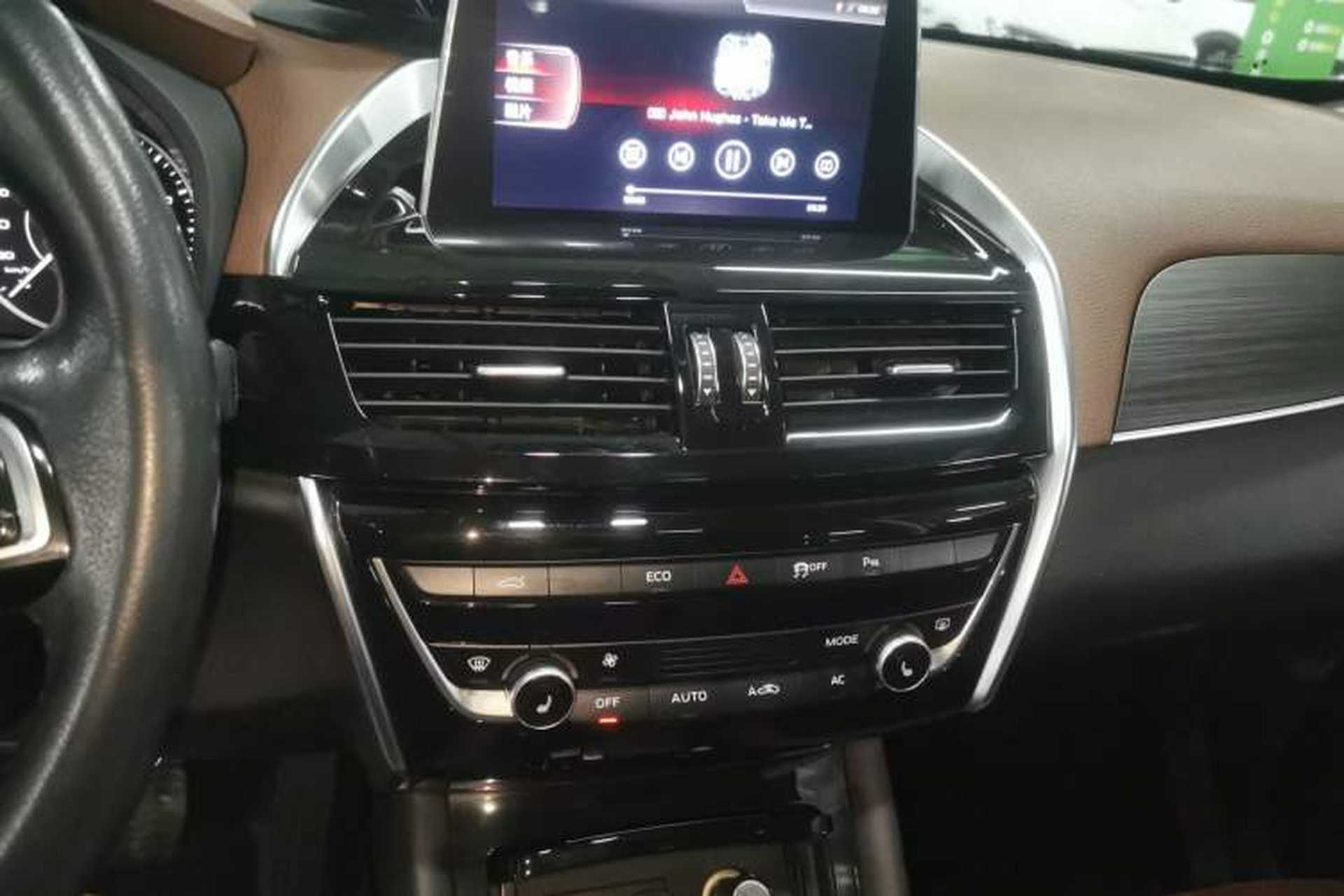 Used BORGWARD BX5 2017 25TGDI Automatic Two-Wheel Drive Smart Enjoyment Model Audio And AC Panel