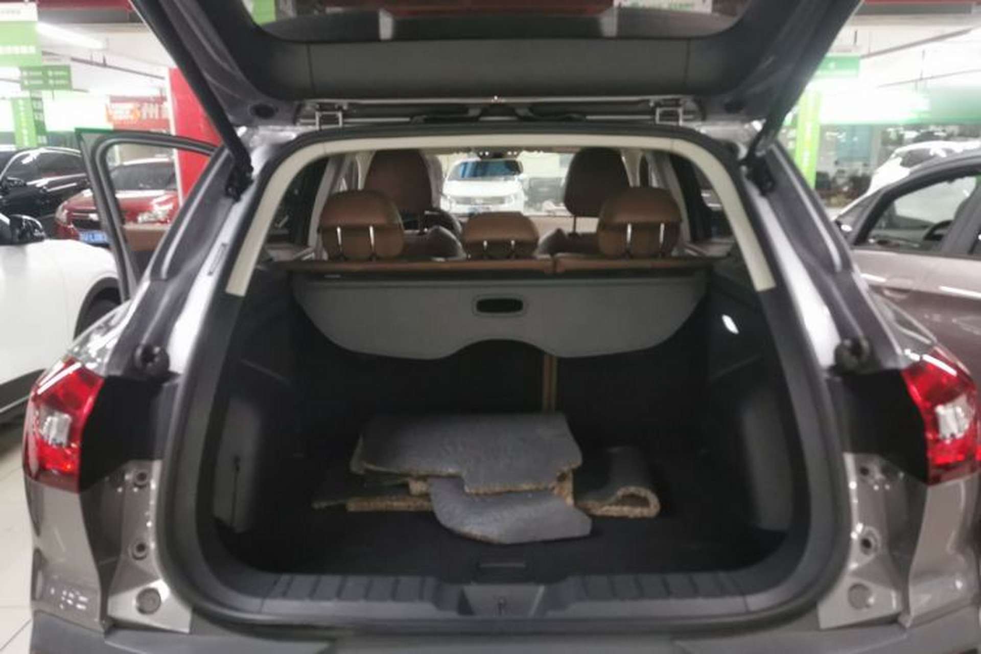 Used BORGWARD BX5 2017 25TGDI Automatic Two-Wheel Drive Smart Enjoyment Model Trunk