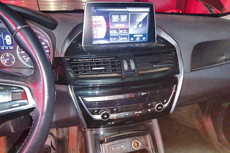 Used BORGWARD BX5 2017 20TGDI Automatic Two-Wheel Drive Pioneer Edition Audio And AC Panel