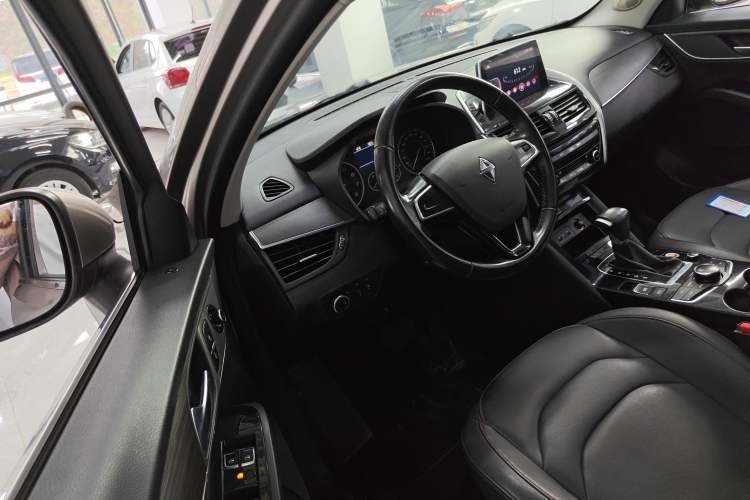 Used BORGWARD BX5 2017 20TGDI Automatic Two-Wheel Drive Pioneer Edition Driver Seat