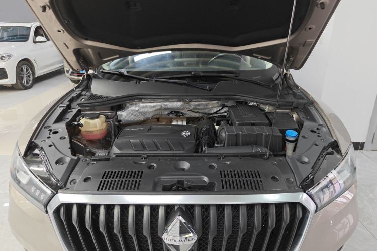 Used BORGWARD BX5 2017 20TGDI Automatic Two-Wheel Drive Pioneer Edition Engine Bay