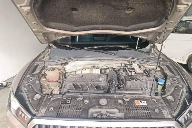 Used BORGWARD BX5 2017 20TGDI Automatic Two-Wheel Drive Pioneer Edition Engine Bay