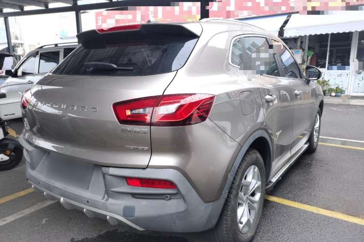 Used BORGWARD BX5 2017 20TGDI Automatic Two-Wheel Drive Pioneer Edition Exterior 3