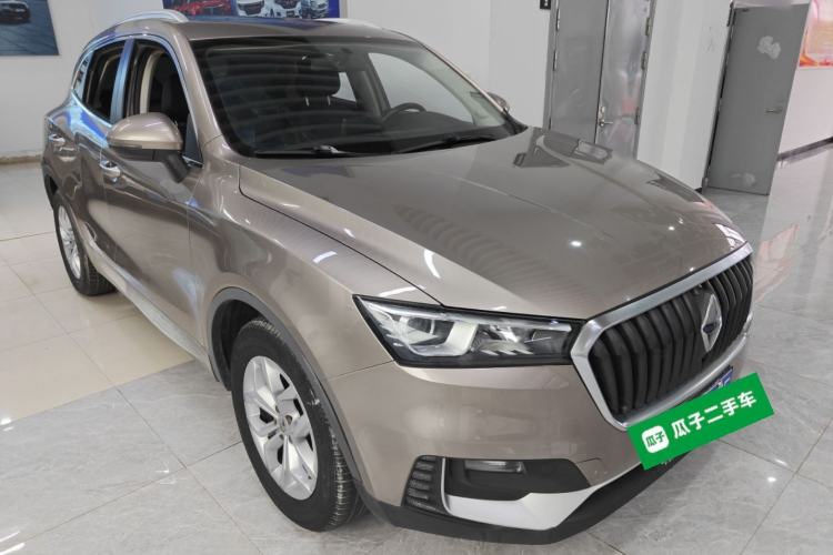Used BORGWARD BX5 2017 20TGDI Automatic Two-Wheel Drive Pioneer Edition Front Right 45 Deg