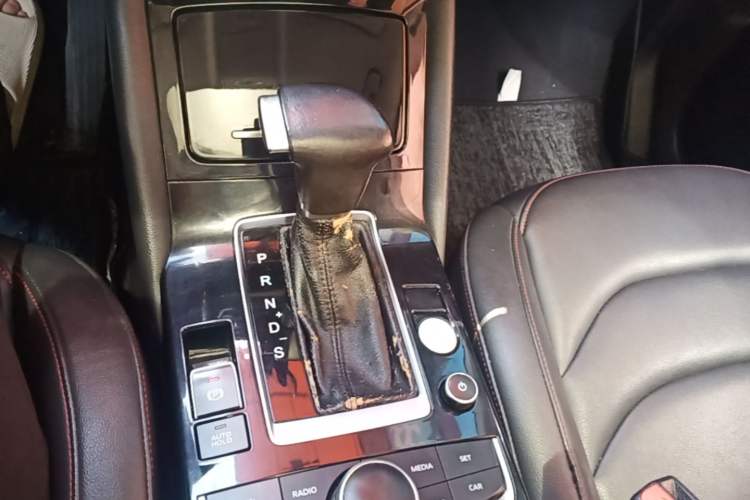 Used BORGWARD BX5 2017 20TGDI Automatic Two-Wheel Drive Pioneer Edition Gear Lever