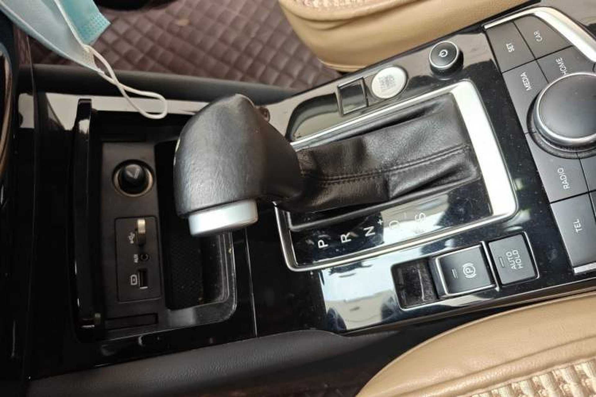 Used BORGWARD BX5 2017 20TGDI Automatic Two-Wheel Drive Pioneer Edition Gear Lever