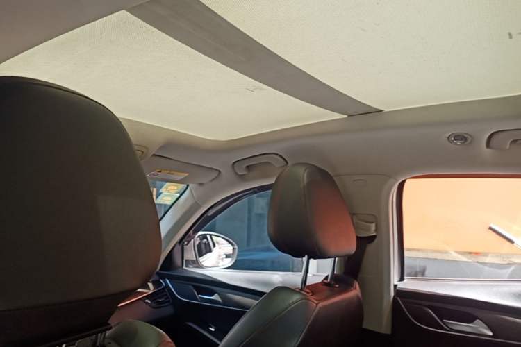 Used BORGWARD BX5 2017 20TGDI Automatic Two-Wheel Drive Pioneer Edition Headliner