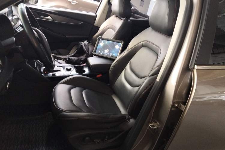 Used BORGWARD BX5 2017 20TGDI Automatic Two-Wheel Drive Pioneer Edition Left Front Seat