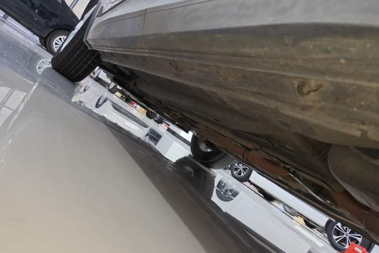 Used BORGWARD BX5 2017 20TGDI Automatic Two-Wheel Drive Pioneer Edition Left Side Sill