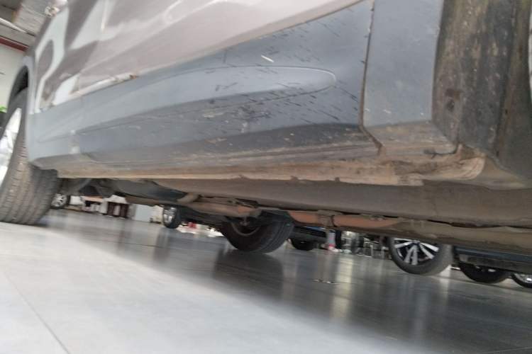 Used BORGWARD BX5 2017 20TGDI Automatic Two-Wheel Drive Pioneer Edition Right Side Sill