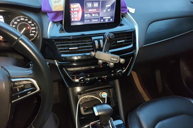 Used BORGWARD BX5 2017 20TGDI Automatic Two-Wheel Drive Pioneer Edition Audio And AC Panel