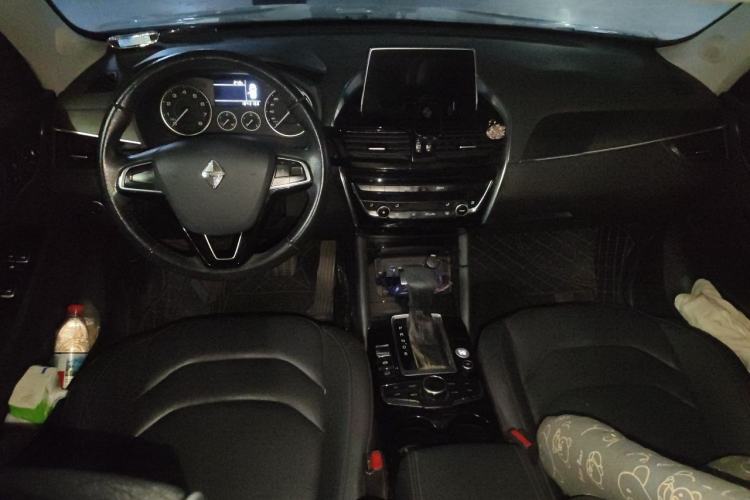 Used BORGWARD BX5 2017 20TGDI Automatic Two-Wheel Drive New Edition Center Console