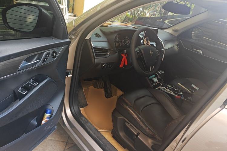 Used BORGWARD BX5 2017 25TGDI Automatic Two-Wheel Drive Fashion Plus Model Driver Seat