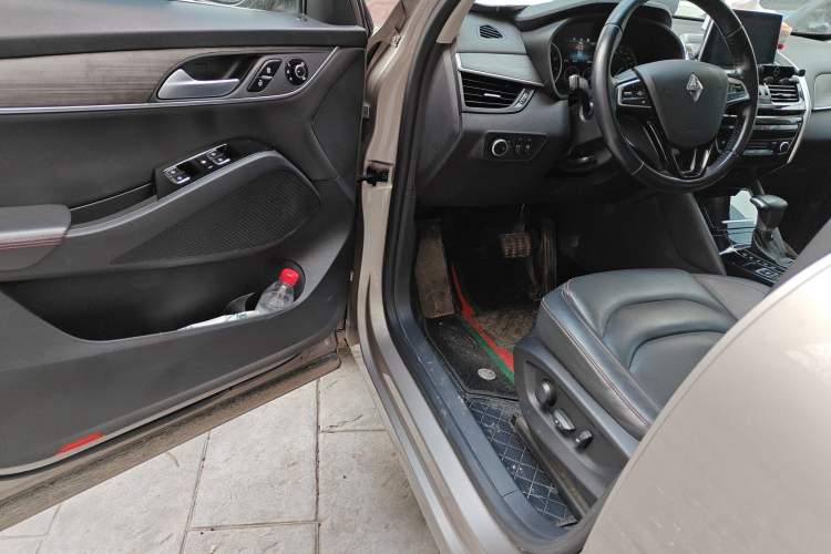 Used BORGWARD BX5 2017 20TGDI Automatic Two-Wheel Drive Leading Edition Driver Seat