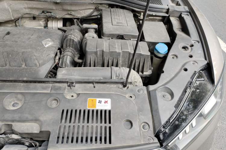 Used BORGWARD BX5 2017 20TGDI Automatic Two-Wheel Drive Pioneer Edition Engine Bay Left