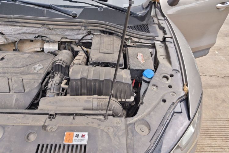 Used BORGWARD BX5 2017 20TGDI Automatic Two-Wheel Drive Pioneer Edition Engine Bay Left