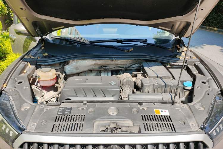 Used BORGWARD BX5 2017 20TGDI Automatic Two-Wheel Drive Pioneer Edition Engine Bay