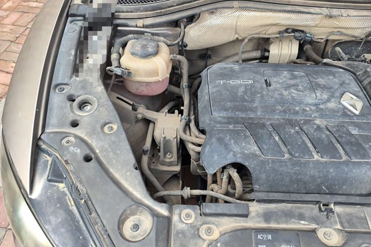 Used BORGWARD BX5 2017 20TGDI Automatic Two-Wheel Drive Pioneer Edition Engine Bay Right