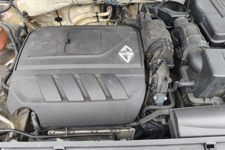 Used BORGWARD BX5 2017 20TGDI Automatic Two-Wheel Drive Leading Edition Engine Bay