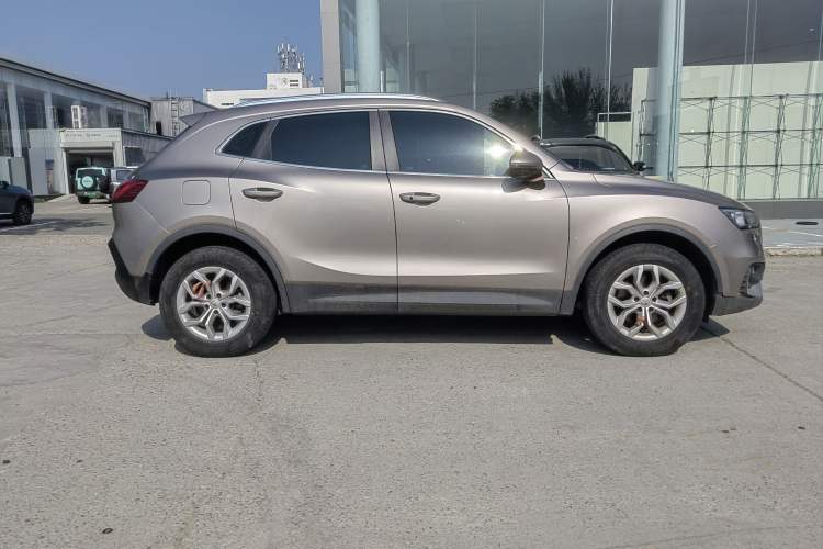 Used BORGWARD BX5 2017 20TGDI Automatic Two-Wheel Drive Pioneer Edition Exterior 2