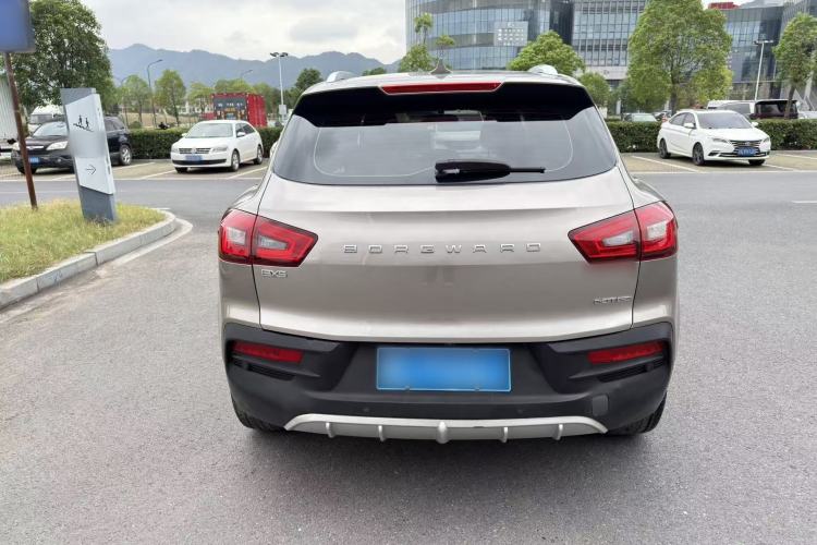 Used BORGWARD BX5 2017 20TGDI Automatic Two-Wheel Drive Pioneer Edition Exterior 4