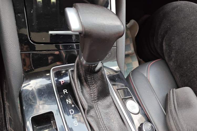 Used BORGWARD BX5 2017 20TGDI Automatic Two-Wheel Drive Leading Edition Gear Lever