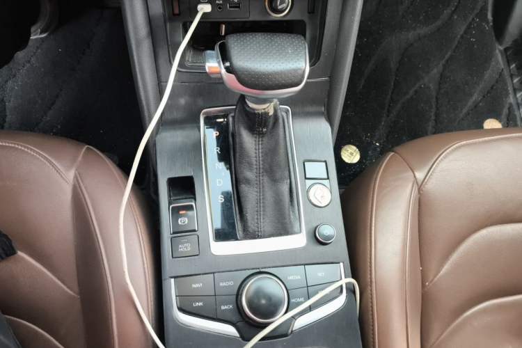 Used BORGWARD BX5 2017 25TGDI Automatic Four-Wheel Drive Smart Enjoyment Model Gear Lever