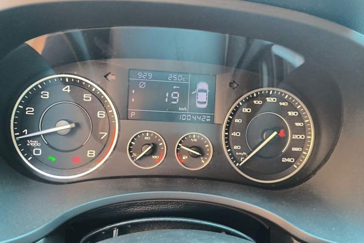 Used BORGWARD BX5 2017 20TGDI Automatic Two-Wheel Drive Pioneer Edition Instrument Cluster
