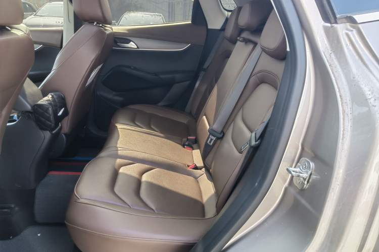 Used BORGWARD BX5 2017 20TGDI Automatic Two-Wheel Drive Pioneer Edition Interior 1