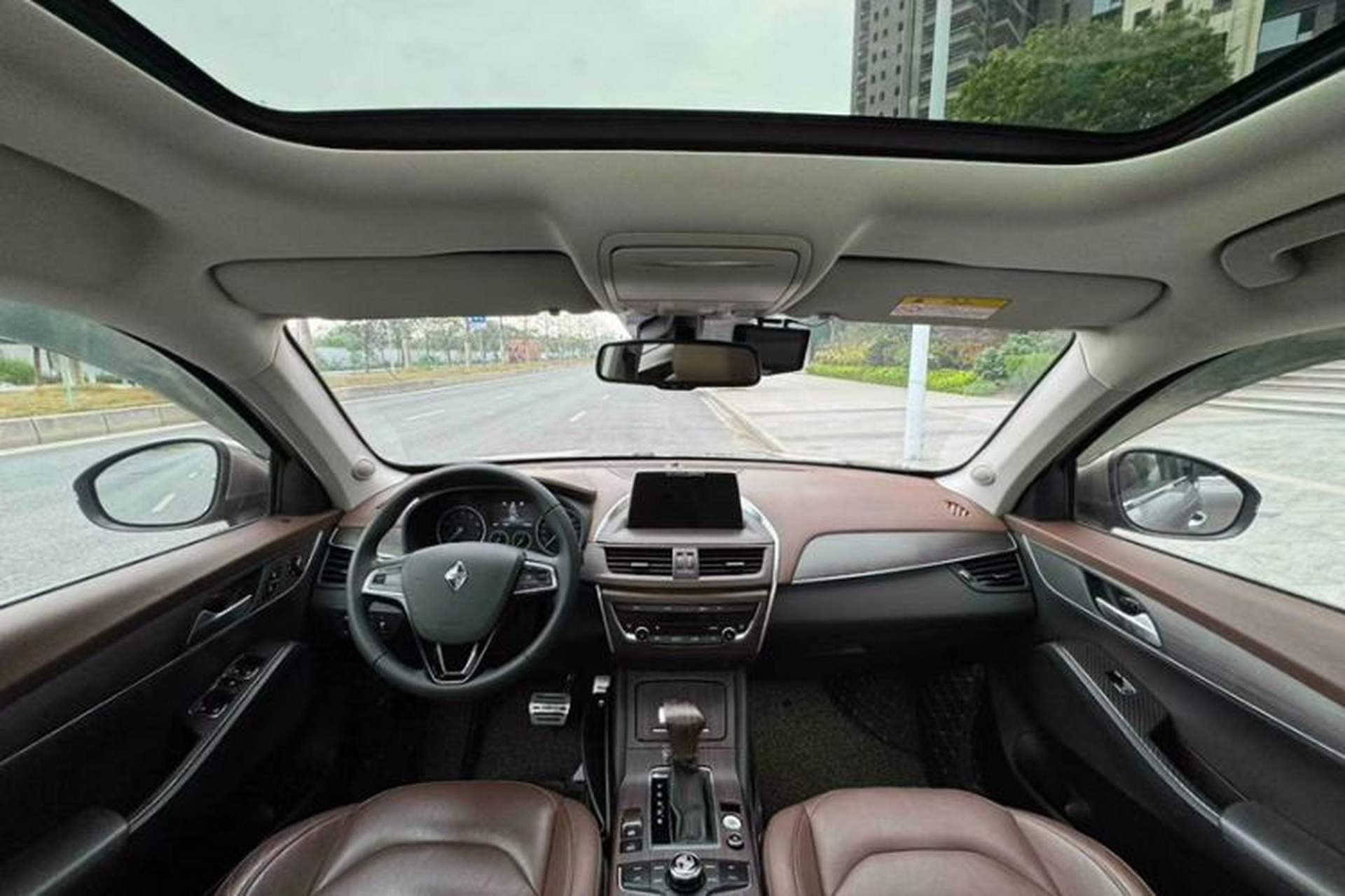 Used BORGWARD BX5 2017 25TGDI Automatic Two-Wheel Drive Smart Enjoyment Model Interior 3
