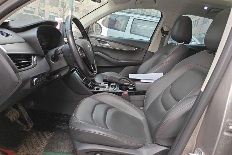 Used BORGWARD BX5 2017 20TGDI Automatic Two-Wheel Drive Leading Edition Left Front Seat