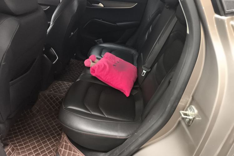 Used BORGWARD BX5 2017 20TGDI Automatic Two-Wheel Drive Pioneer Edition Left Rear Seat