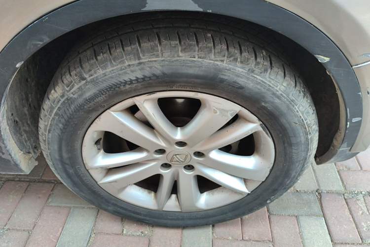 Used BORGWARD BX5 2017 20TGDI Automatic Two-Wheel Drive Pioneer Edition Right Front Wheel Hub