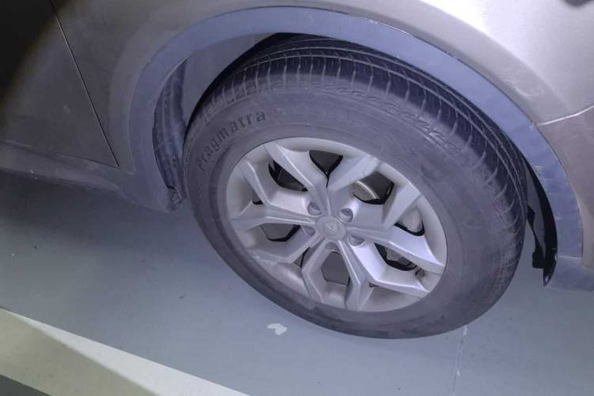 Used BORGWARD BX5 2017 20TGDI Automatic Two-Wheel Drive Pioneer Edition Right Front Wheel Hub