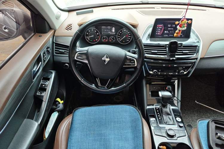 Used BORGWARD BX5 2017 20TGDI Automatic Two-Wheel Drive Pioneer Edition Steering Wheel