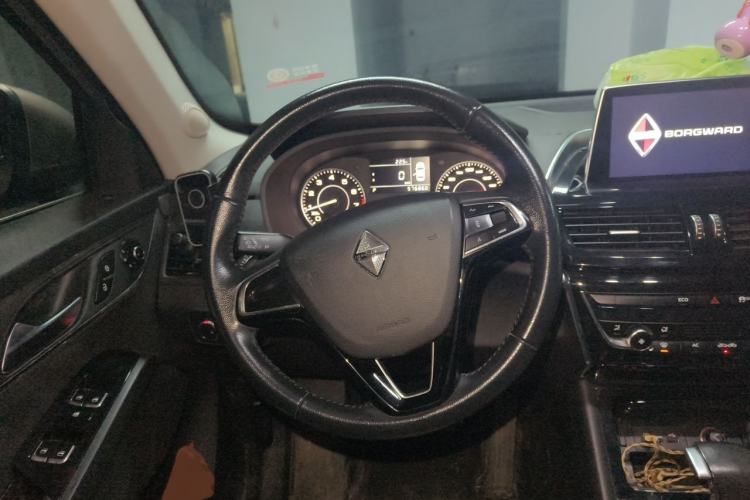 Used BORGWARD BX5 2017 20TGDI Automatic Two-Wheel Drive Pioneer Edition Steering Wheel